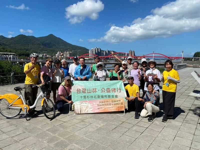 2024 淡水河鐵馬行・大直關渡段 —— 終點關渡團體合影