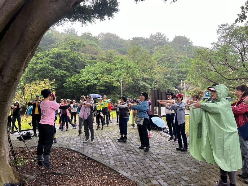 2024 陽明山十八挖水圳古道 —— 水圳旁帶領養生操